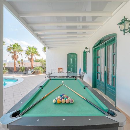 Villa Milan Puerto del Carmen  Exteriör bild