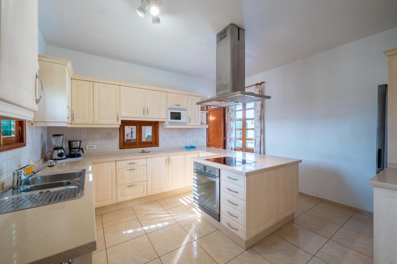 Villa Milan Puerto del Carmen  Exteriör bild
